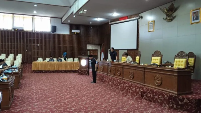 Gubernur Rohidin Sampaikan Nota Penjelasan Raperda Perubahan atas Perda Nomor 6 Tahun 2016